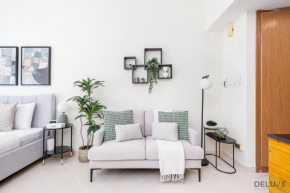 Comfortable Studio at Lago Vista A Dubai Production City by Deluxe Holiday Homes